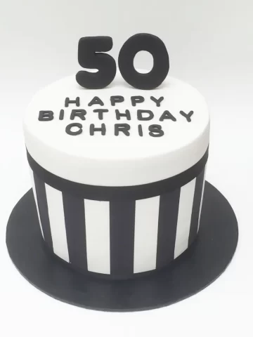 Black-and-White-50s-cake