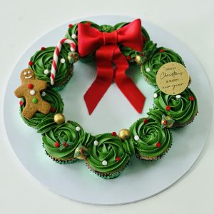 2 hr Cupcake Wreath Class for two - 22nd December @ 2PM